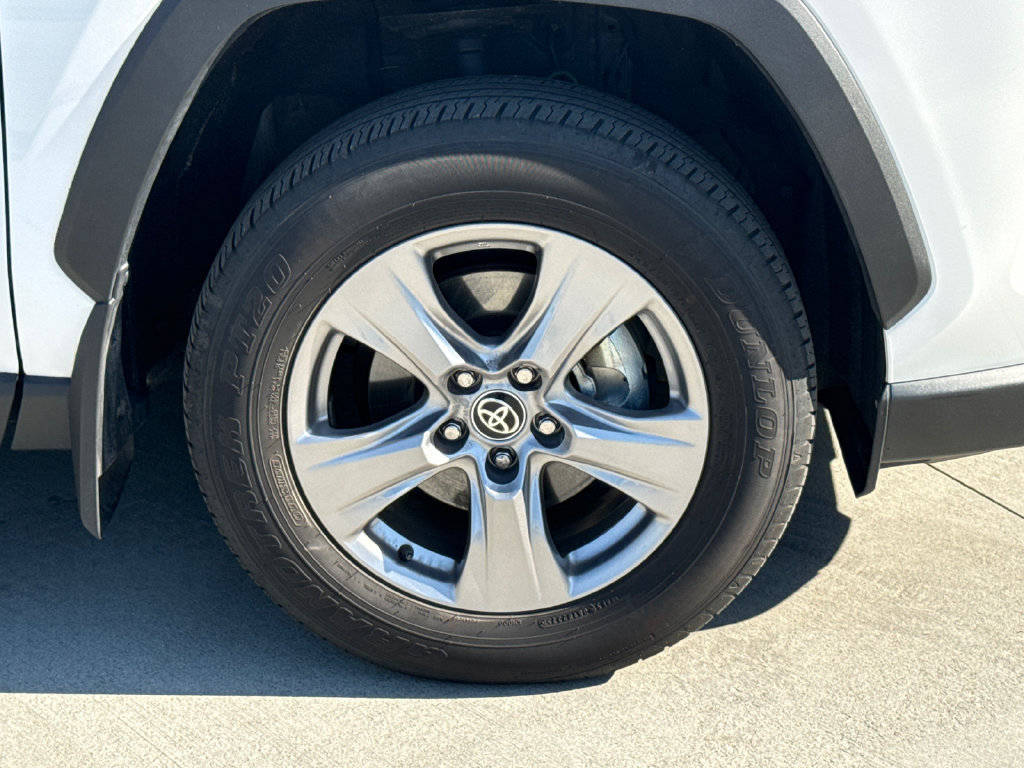 Used 2025 Toyota RAV4 XLE w/ Convenience Package FWD image 11