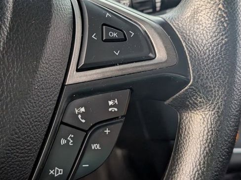 Used 2020 Ford Fusion SE image 21