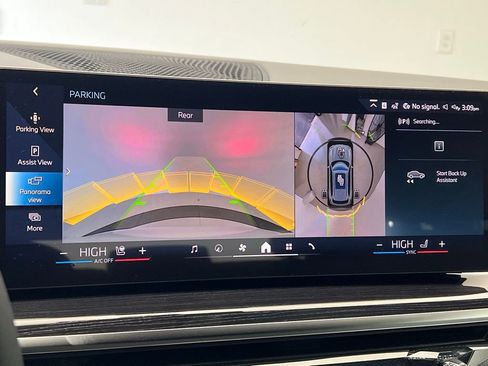 New 2026 BMW X5 xDrive50e AWD/4WD image 15