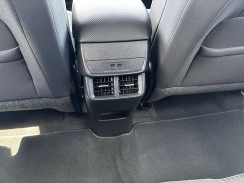 Used 2025 Chevrolet Equinox LT FWD image 18