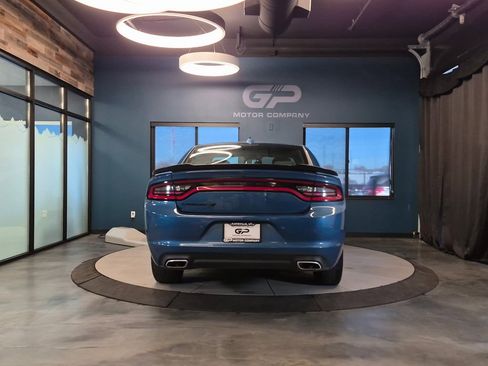 Used 2023 Dodge Charger SXT w/ Blacktop Package image 4