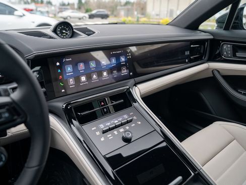 New 2026 Porsche Panamera image 14