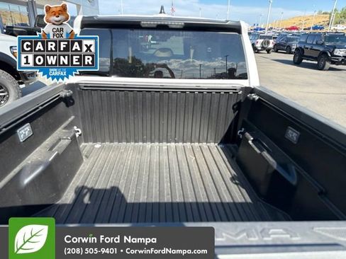 Used 2025 Toyota Tacoma SR AWD/4WD image 8
