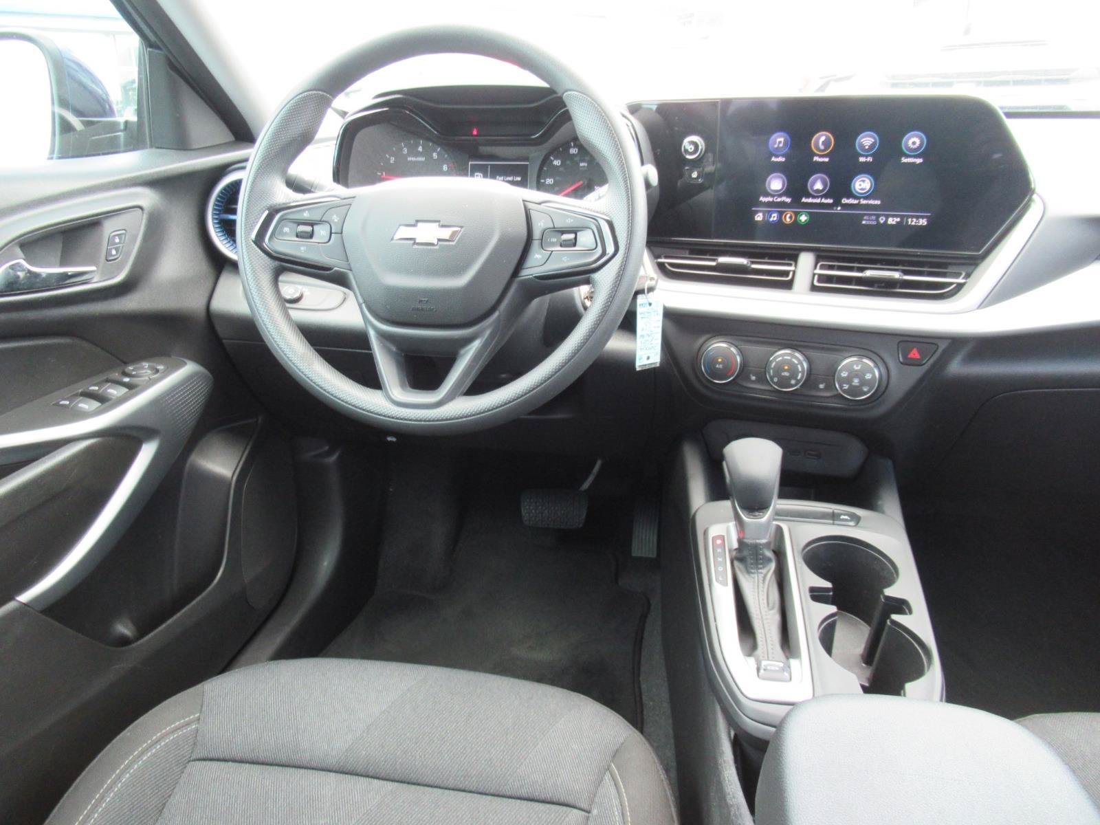Certified 2024 Chevrolet Trax LS w/ LS Convenience Package FWD image 14