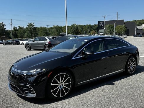 Certified 2023 Mercedes-Benz EQS 580 4MATIC Sedan image 4