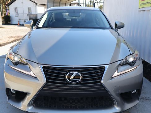 Used 2016 Lexus IS 200t image 6