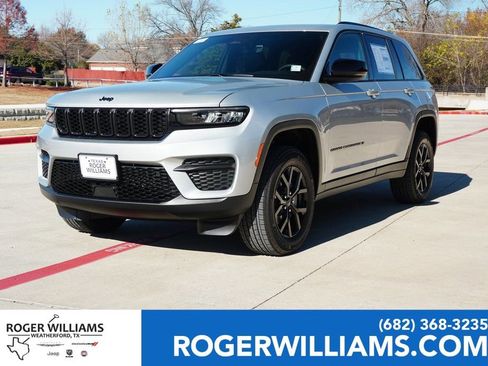 New 2025 Jeep Grand Cherokee Altitude AWD/4WD image 1