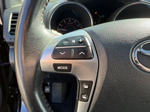 Used 2013 Toyota Highlander Limited image 31