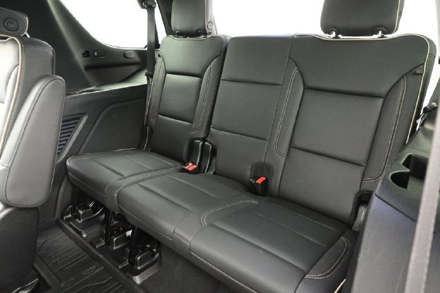 Used 2023 GMC Yukon SLT w/ SLT Premium Package RWD image 15