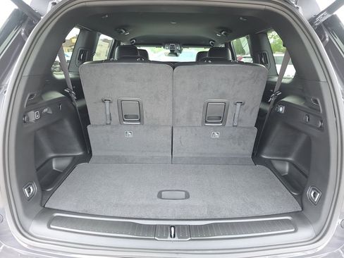 New 2026 Jeep Grand Cherokee L 2WD image 33