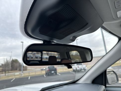 Used 2023 Ford Maverick Lariat w/ Lariat Luxury Package image 21