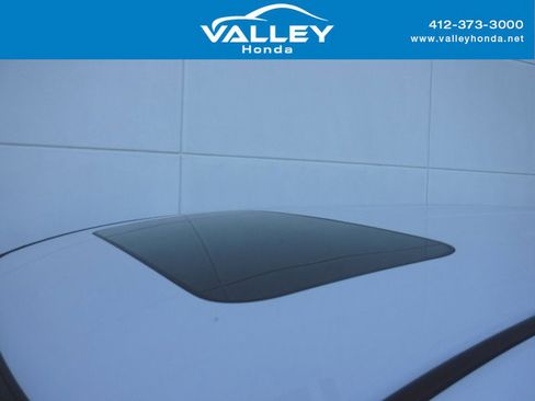 Used 2023 Honda Odyssey EX-L image 3