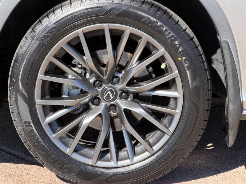 Used 2020 Lexus RX 450h F Sport w/ Accessory Package AWD/4WD image 35