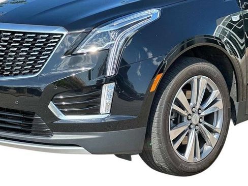 Certified 2023 Cadillac XT5 Premium Luxury AWD/4WD image 6