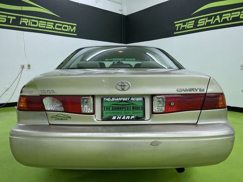 Used 2000 Toyota Camry CE image 8