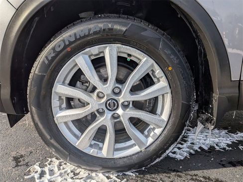 Used 2022 Nissan Rogue Sport SV w/ Technology Package image 25