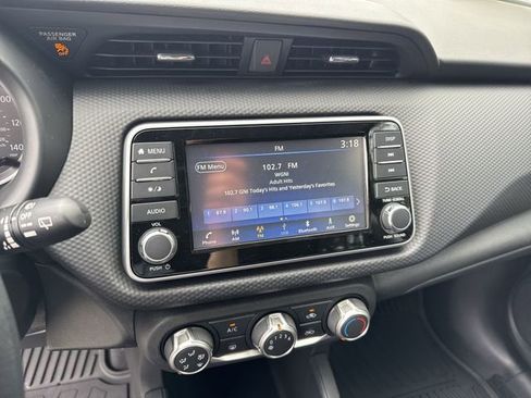 New 2025 Nissan Kicks Play S image 19