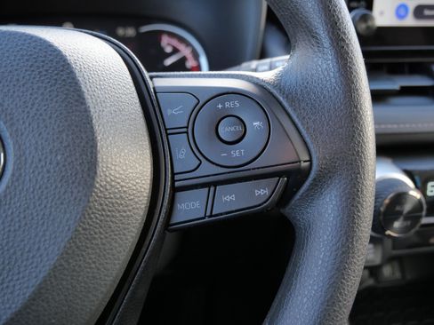 Certified 2025 Toyota RAV4 XLE image 29