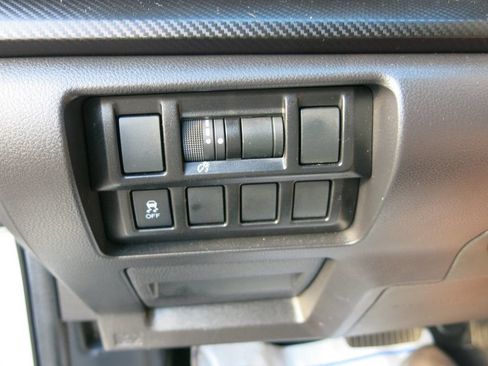 Used 2022 Subaru Impreza 2.0i AWD/4WD image 23