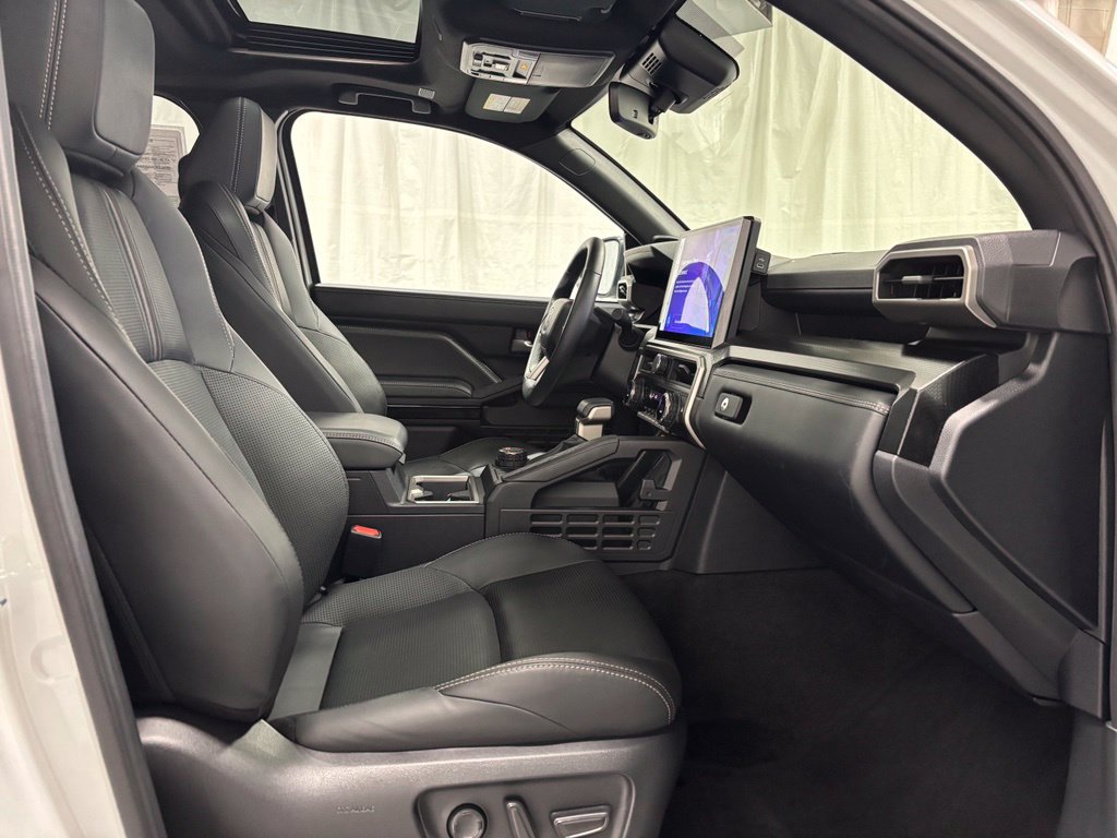 Used 2026 Toyota 4Runner Limited AWD/4WD image 59