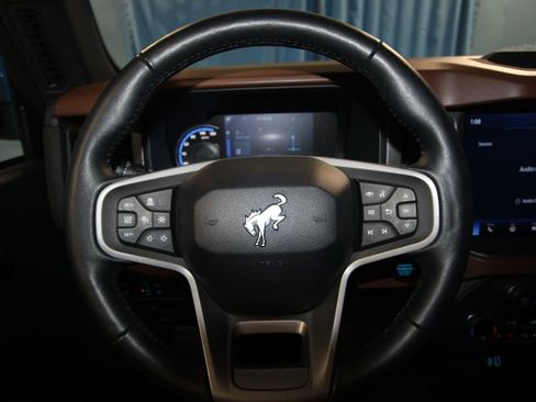 Used 2024 Ford Bronco Outer Banks w/ Sasquatch Package image 10