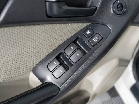 Used 2010 Kia Forte EX image 21