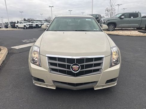 Used 2011 Cadillac CTS Luxury image 2