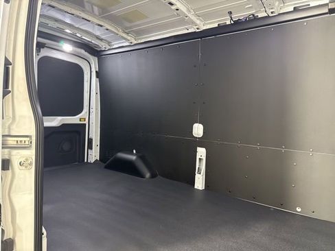 New 2026 Ford Transit 250 148 Medium Roof w/ Load Area Protection Package image 22