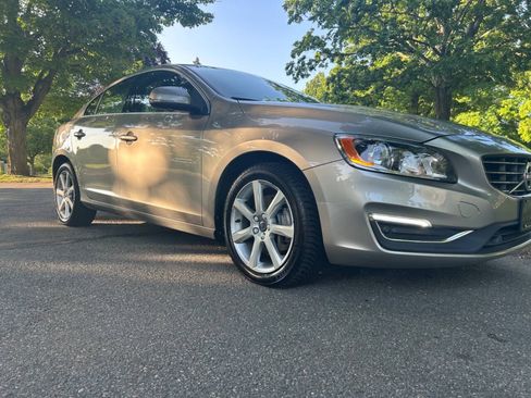 Used 2016 Volvo S60 T5 Premier AWD/4WD image 2