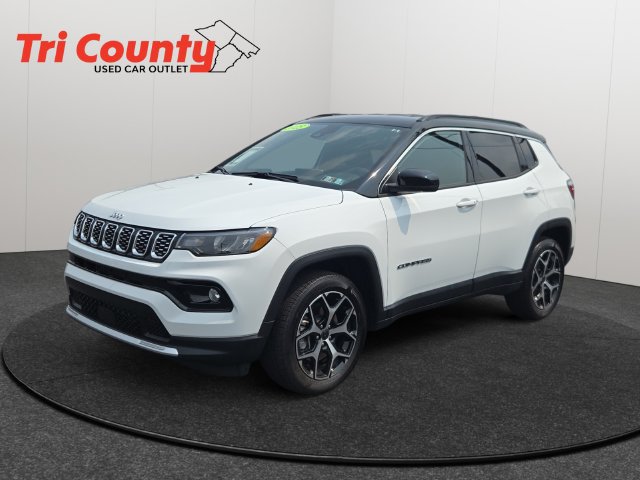 Used 2025 Jeep Compass Limited AWD/4WD image 3