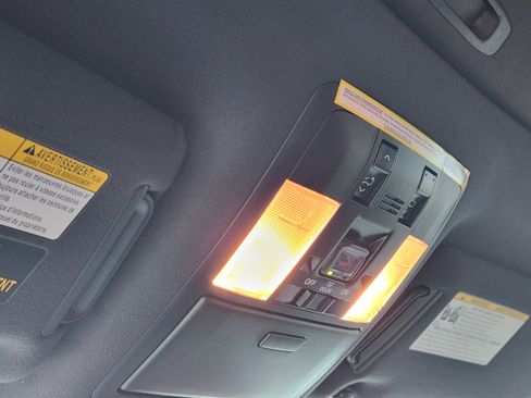 Used 2023 Lexus GX 460 Premium image 34