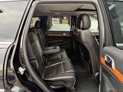 Used 2012 Jeep Grand Cherokee Overland AWD/4WD image 25