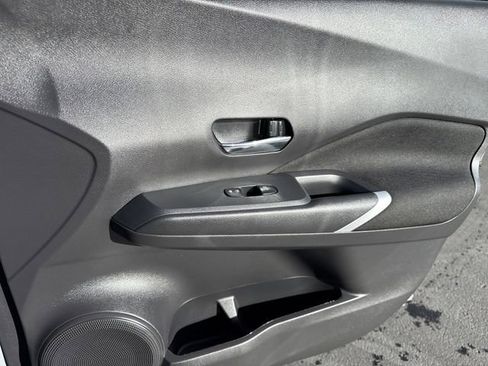 Certified 2024 Nissan Kicks SV image 23