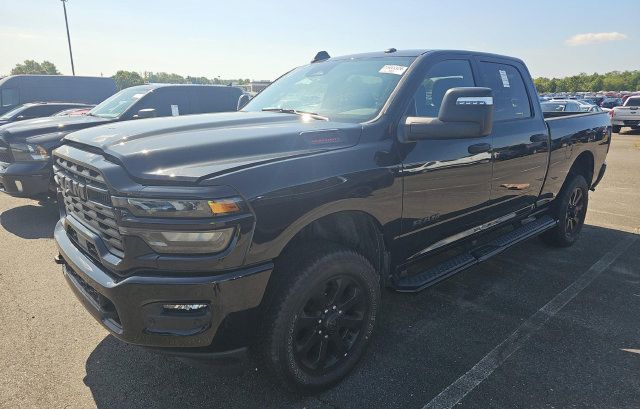 Used 2025 RAM 2500 Big Horn AWD/4WD image 3
