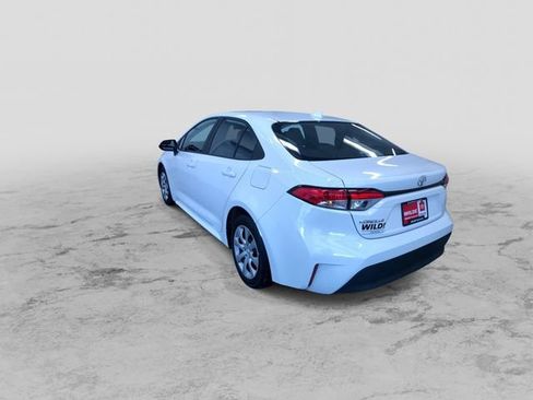 Used 2025 Toyota Corolla LE image 8