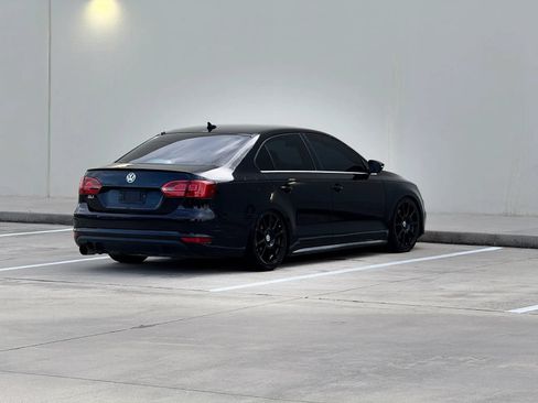 Used 2012 Volkswagen Jetta GLI Autobahn FWD image 7