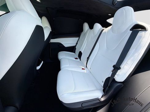 Used 2022 Tesla Model X AWD/4WD image 27