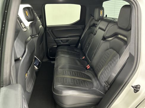 Used 2025 Rivian R1T Adventure image 21