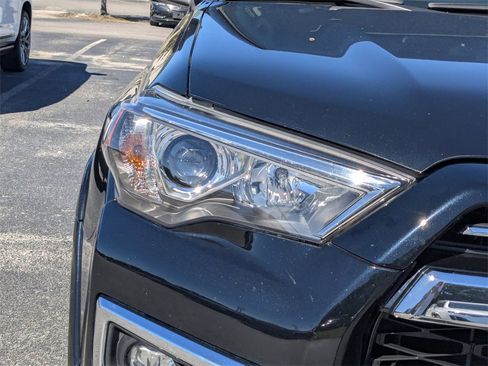 Used 2021 Toyota 4Runner Limited image 10