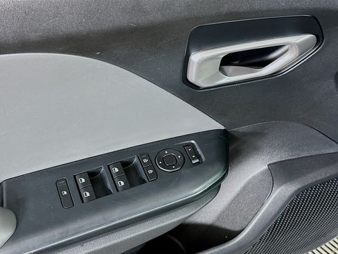 Used 2025 Kia K4 FWD image 15