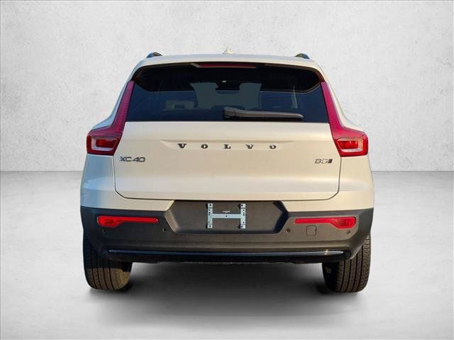 Used 2026 Volvo XC40 B5 Ultra w/ Protection Package Premier AWD/4WD image 7