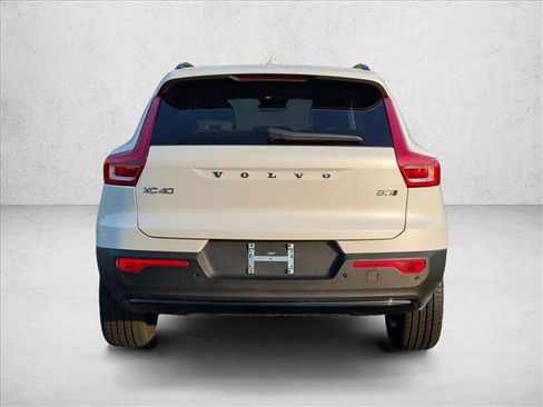 Used 2026 Volvo XC40 B5 Ultra w/ Protection Package Premier AWD/4WD image 7
