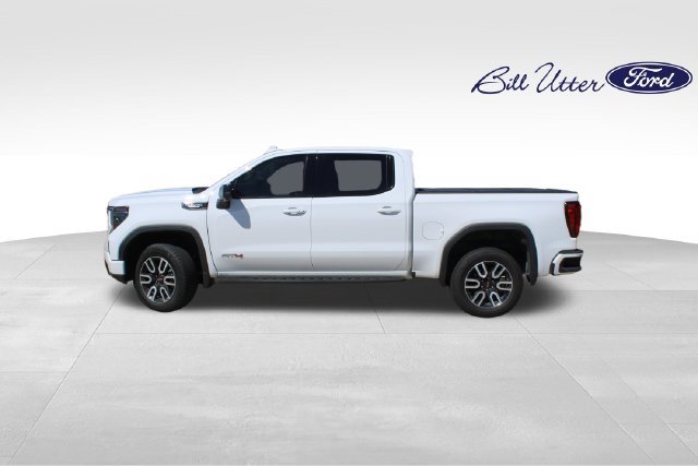 Used 2024 GMC Sierra 1500 AT4 w/ Technology Package AWD/4WD image 8