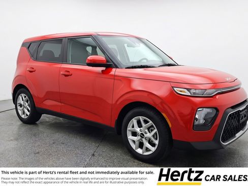 Used 2025 Kia Soul LX w/ LX Technology Package FWD image 1