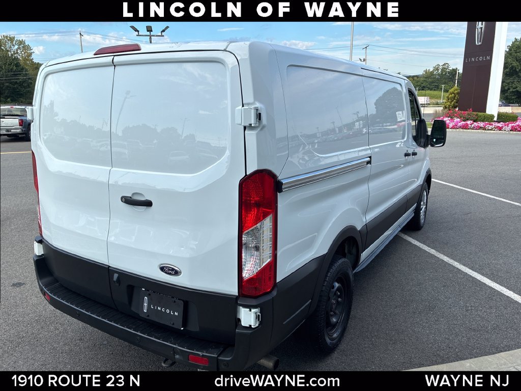 Used 2023 Ford Transit 250 Low Roof RWD image 7