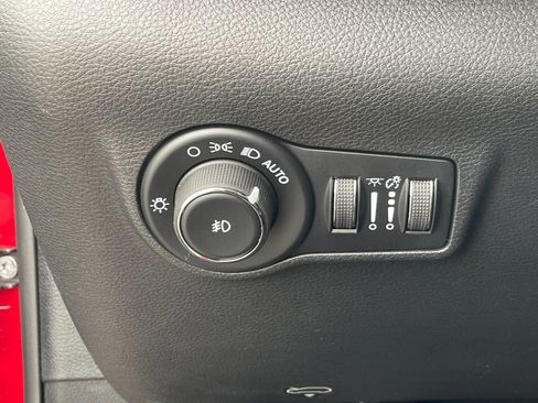 New 2026 Jeep Compass Latitude image 30