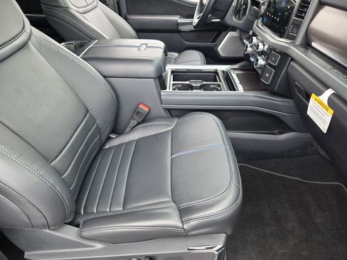 Used 2026 Ford F250 Platinum AWD/4WD image 13