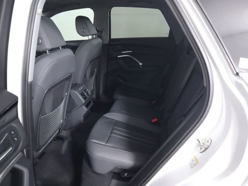 Used 2025 Audi Q5 Premium Plus w/ Premium Plus image 24