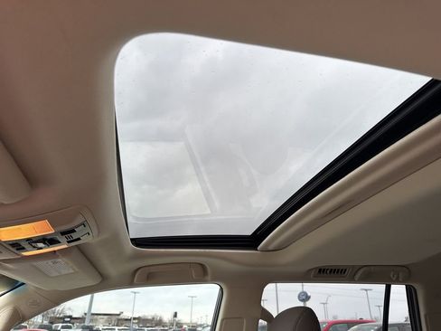 Used 2022 Lexus GX 460 Premium w/ Premium Package image 5