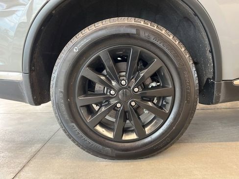 Certified 2024 Dodge Durango SXT image 8